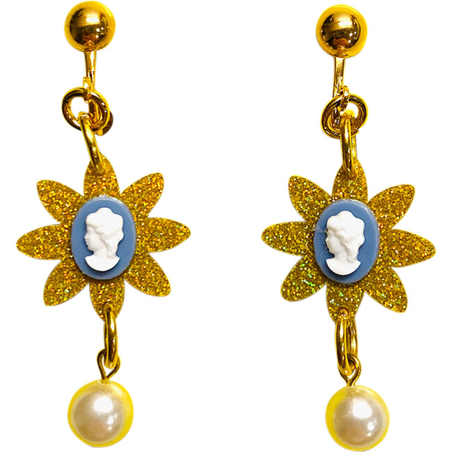 Cameo Pearl Love Clip On Earrings