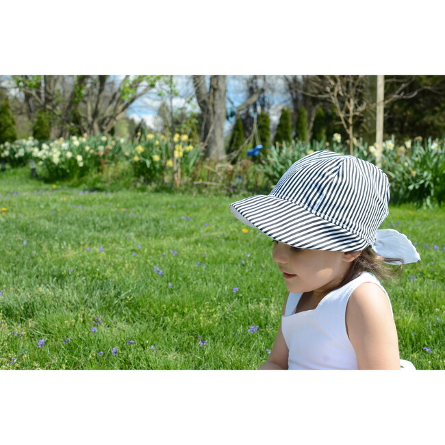 Sun Bonnet, Black and White Stripes - Hats - 4