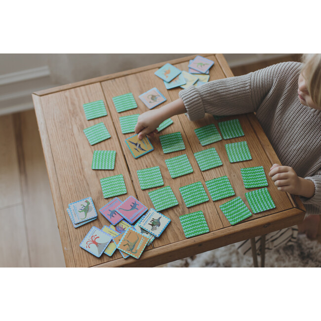 Shiny Dinosaur Memory and Matching Game - Games - 4