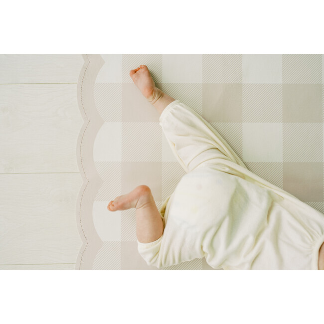 Scallop-Edge Buffalo Check Vegan Leather Playmat, Grey - Playmats - 3