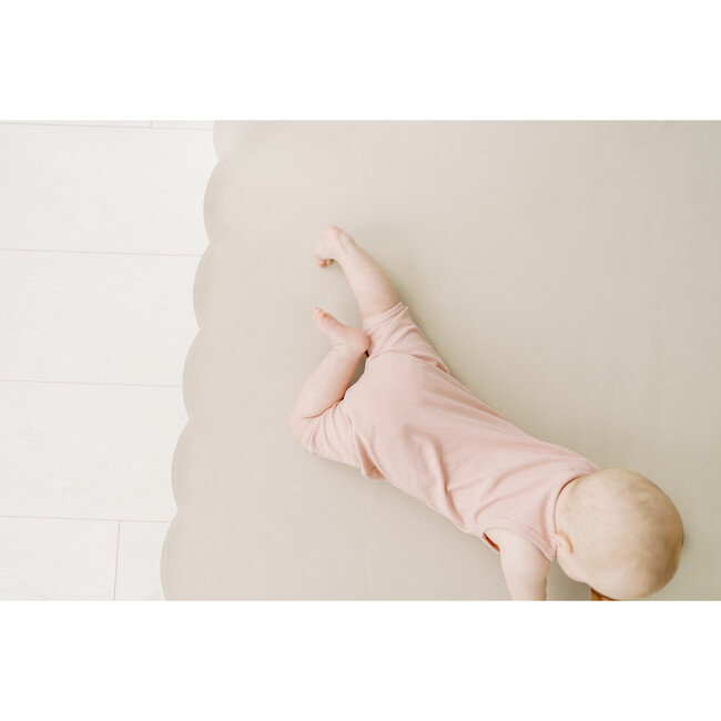 Scallop-Edge Buffalo Check Vegan Leather Playmat, Grey - Playmats - 7