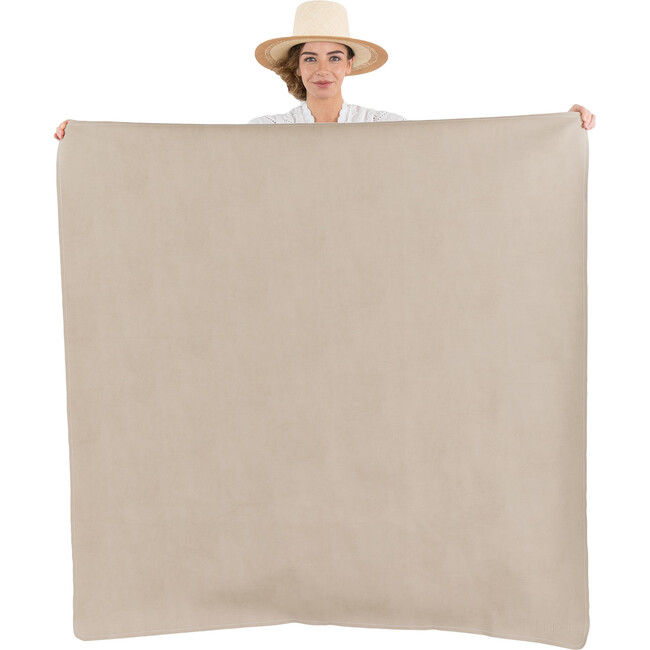 Midi Mat, Fog