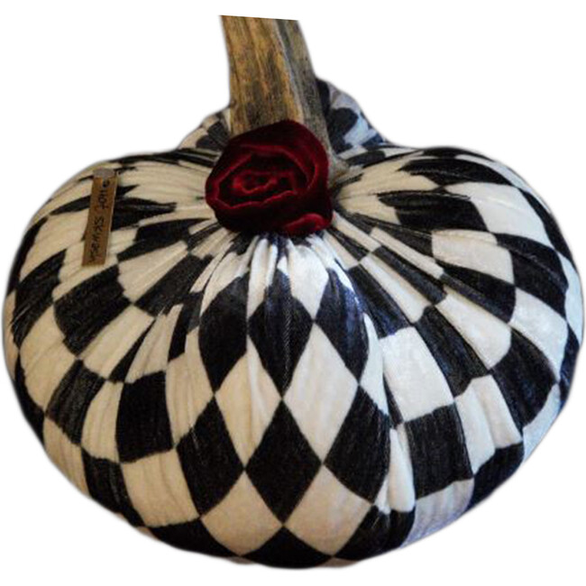 Velvet Pumpkin, Check