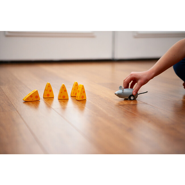 Mouse and Cheese Bowling Game