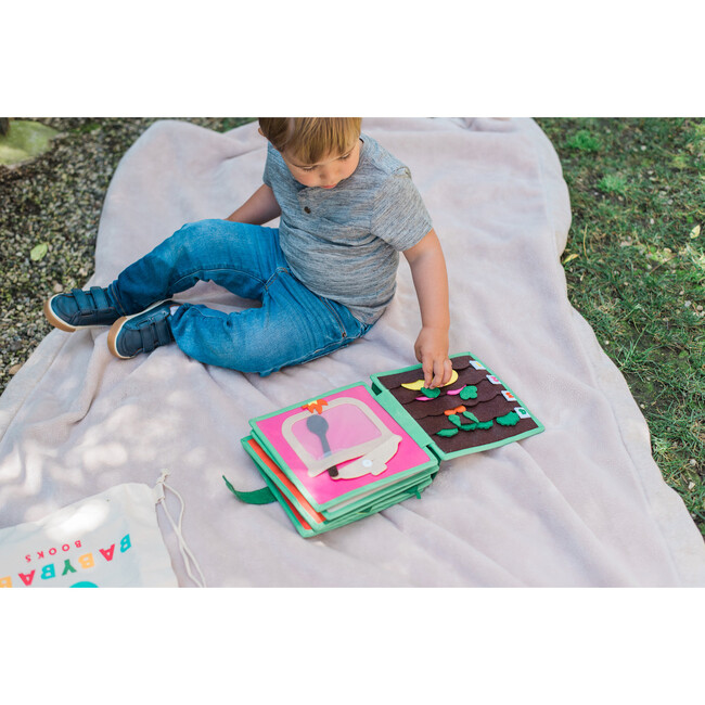 Garden Quiet Book - Books - 5