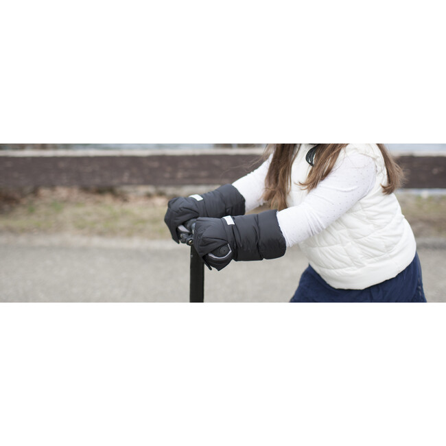 Kids Warmmuffs, Black - Gloves - 3