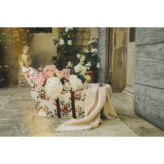 Dream Weaver, La Vie en Rose - Travel Cribs - 4