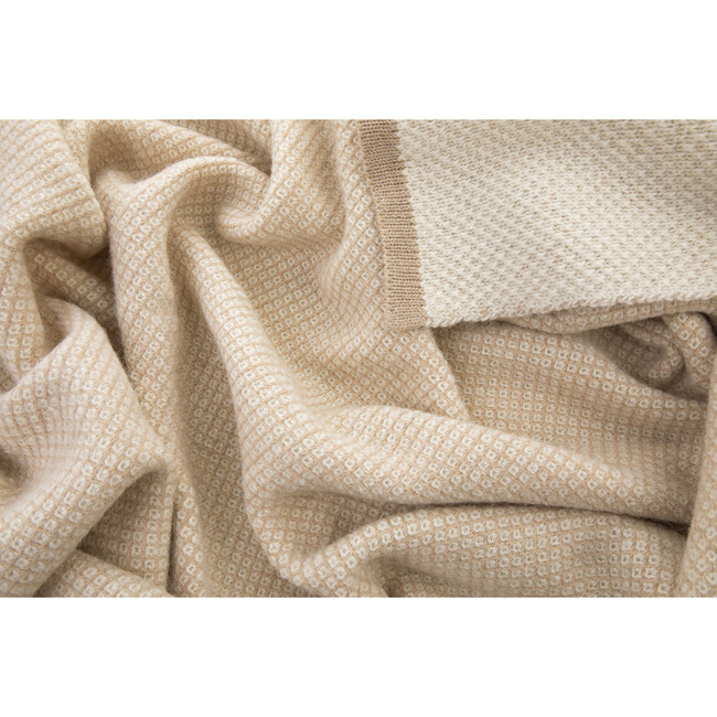 Quori Knitted Throw, Beige