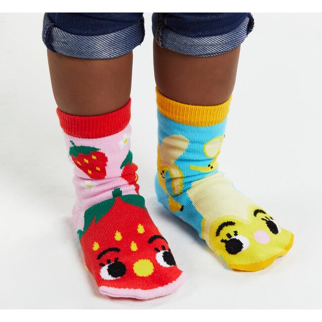 Strawberry & Banana Adult-and-Kid Socks Set (2 Pairs of Mismatched Food Socks) - Socks - 4