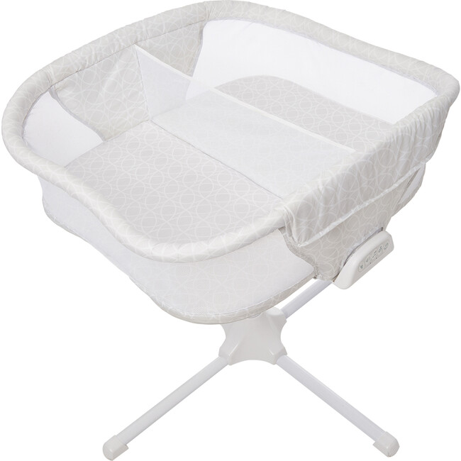 Halo Bassinest for Twins, Sand Circles HALO Cribs &