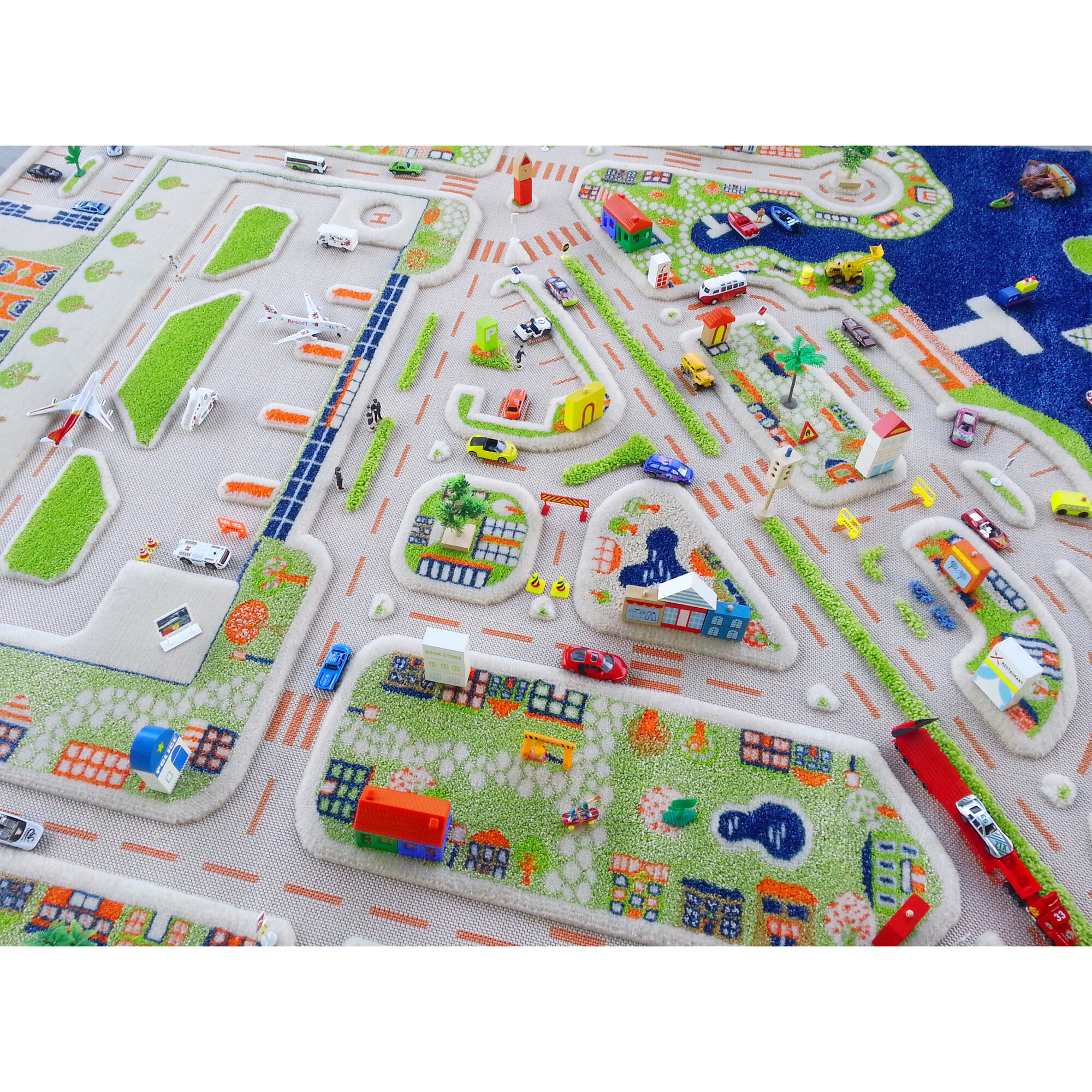 IVI Mini City 3D Play Rug - Multi