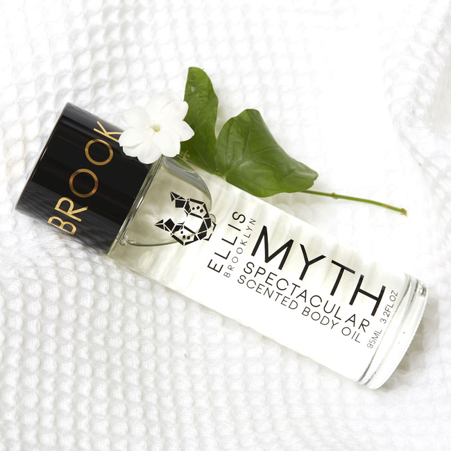 MYTH Spectacular Scented Body Oil - Body Lotions & Moisturizers - 6