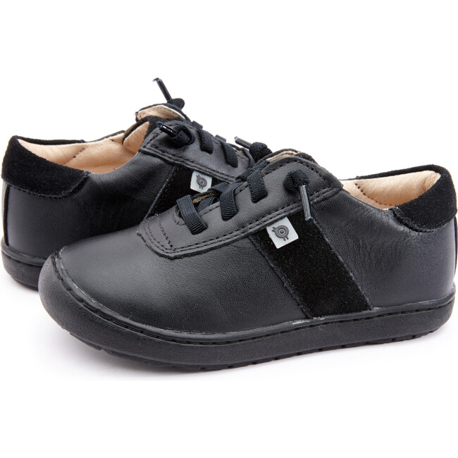 Travel Shoe, Black & Black Suede