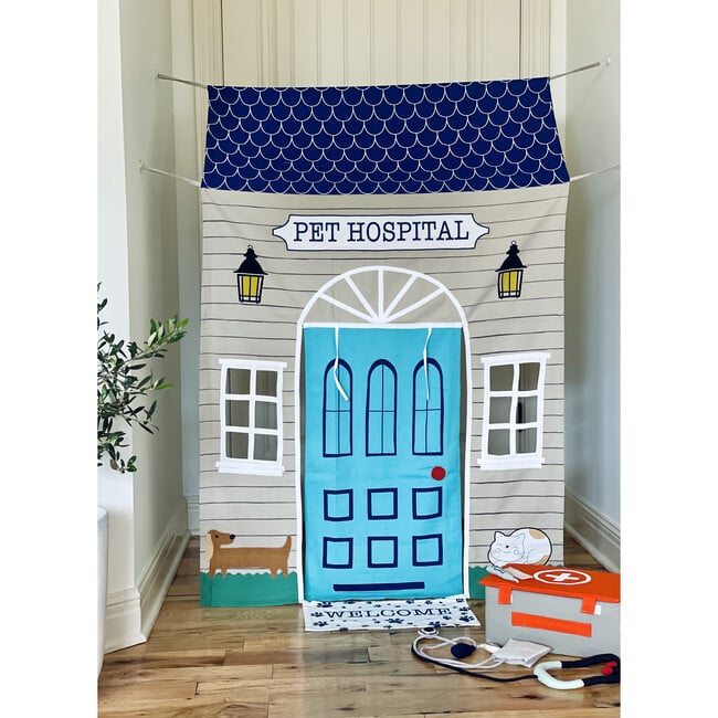 Pet Hospital Doorway Tent with Play Accessories - Playhouses - 2