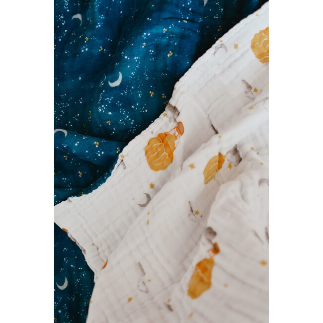 Organic Muslin Four-Layer Reversible Snug Blanket, Mystical Night - Blankets - 3