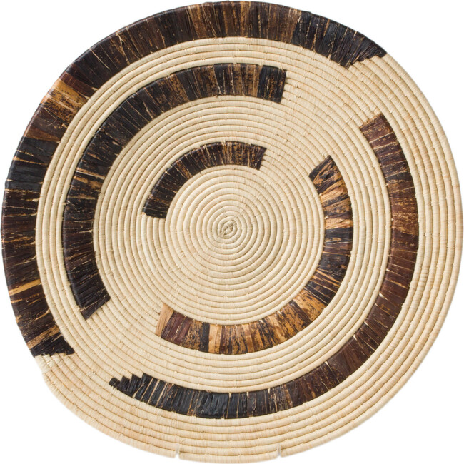 Ugandan Raffia + Banana Bark Plate II Wall Decor, Natural - Wall Décor - 1