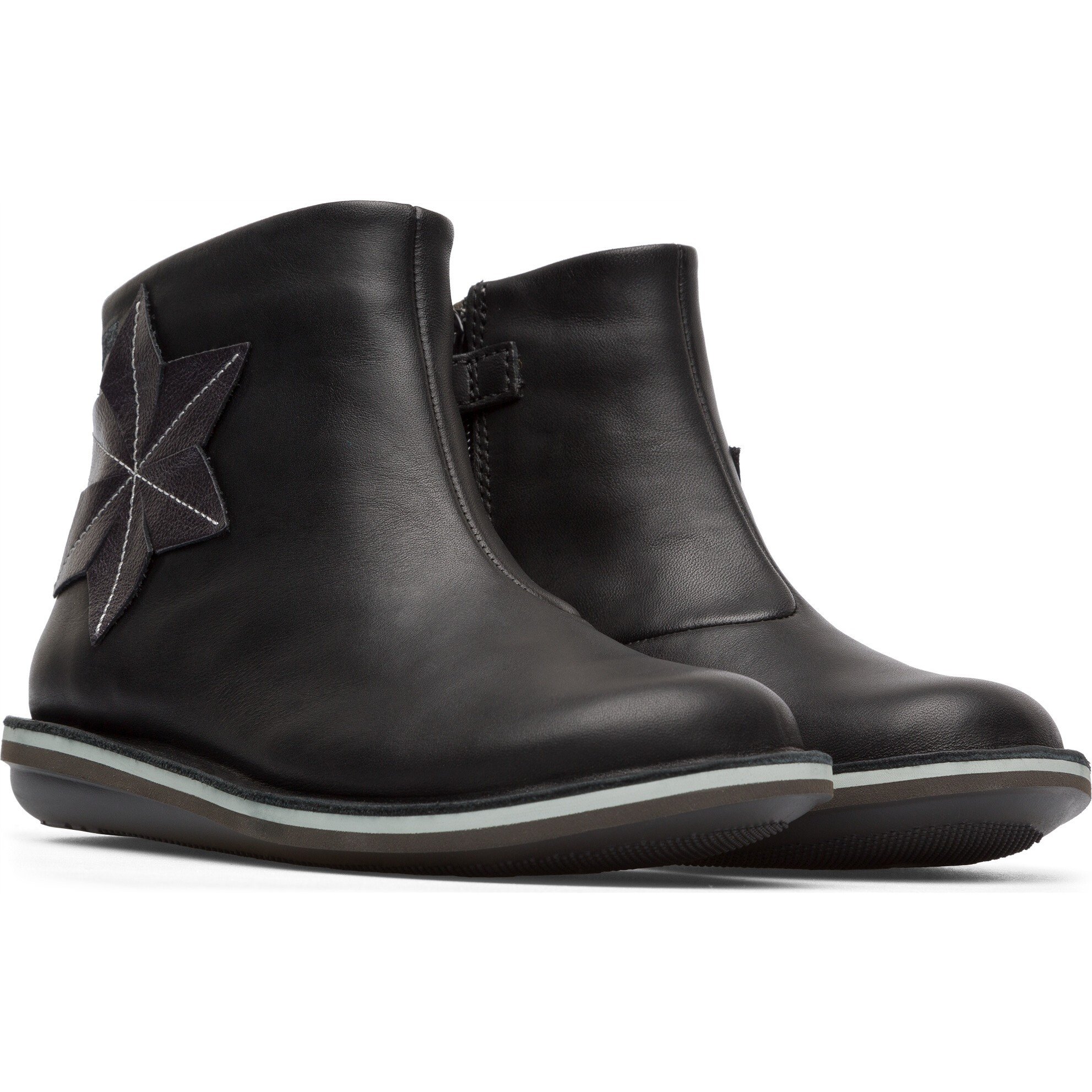 Camper black boots online