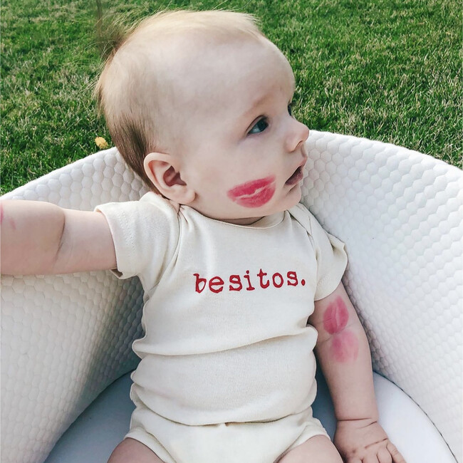 Besitos Short Sleeve Onesie, Red