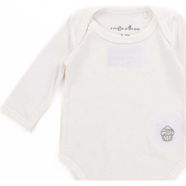 The Muffin Onesie with Long Sleeves, Muffin White - Onesies - 2