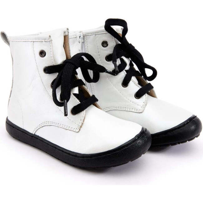 Swagger Boots, White