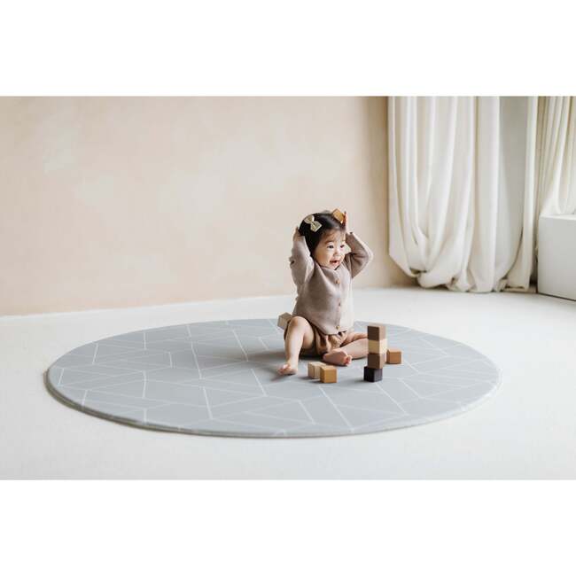 Ofie Round Mat, Triangle & Zen Line - Playmats - 4