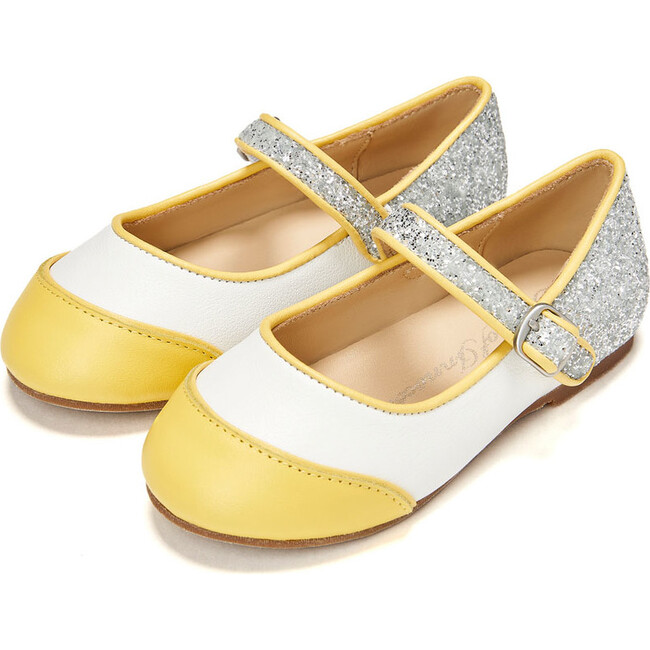 Carrie Mary Janes, Yellow