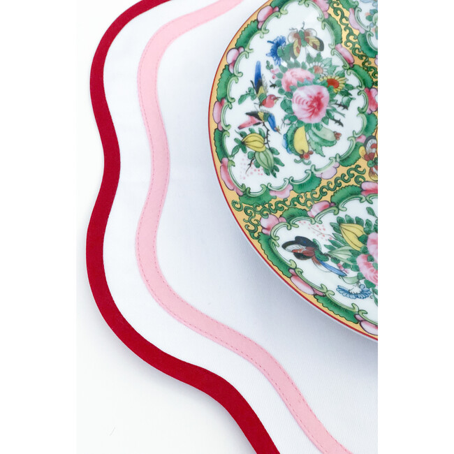 Scalloped Placemat, Pink and Red - Tableware - 3
