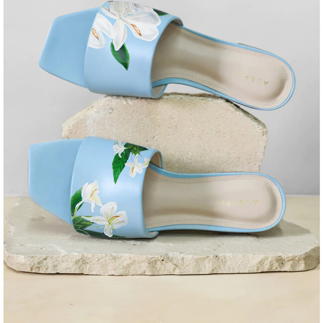 Women's Mariposa Blue Square Sandal