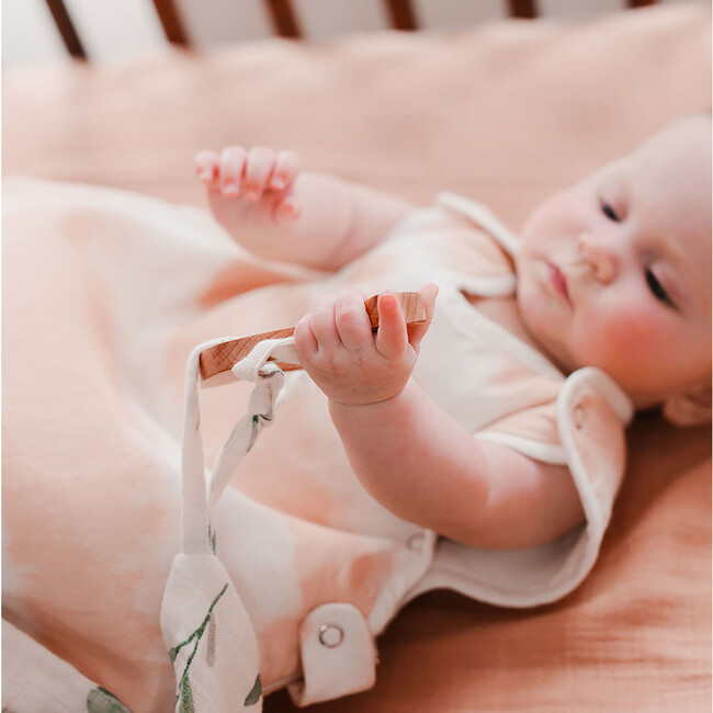 Giraffe Wooden Teether & Muslin Parker Floral Security Blanket, Parker - Teethers - 3