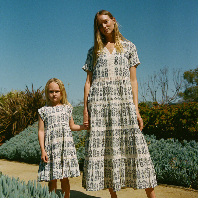 Peachy Dress, Blue Field Floral - Dresses - 2