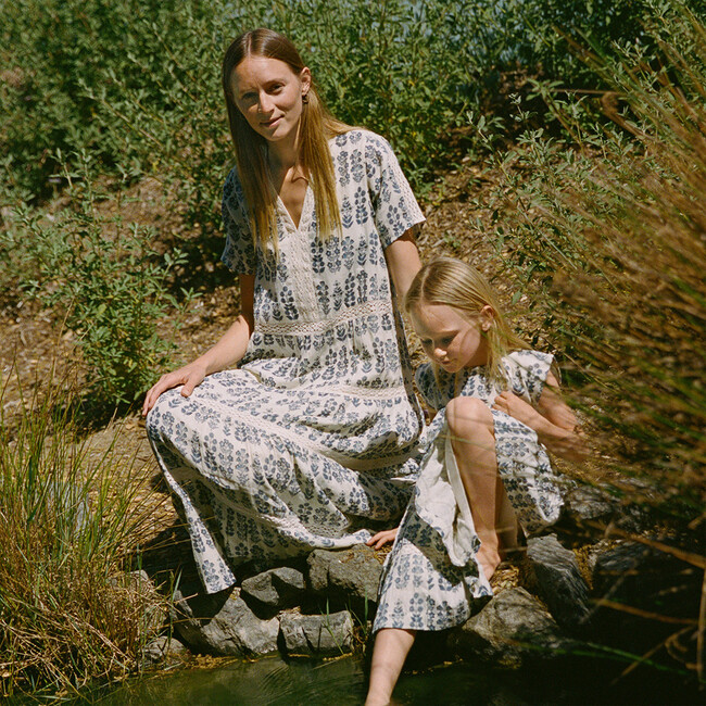 Peachy Dress, Blue Field Floral - Dresses - 4
