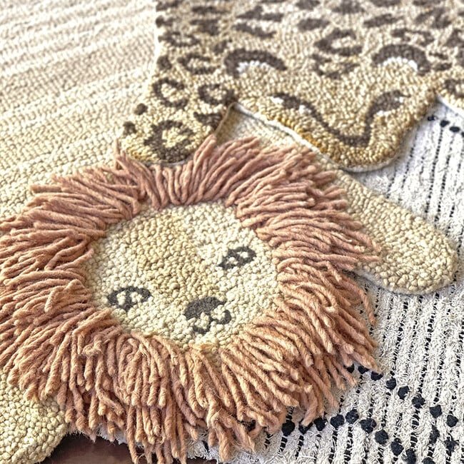 Lion Shape Rug, Kendi - Rugs - 3