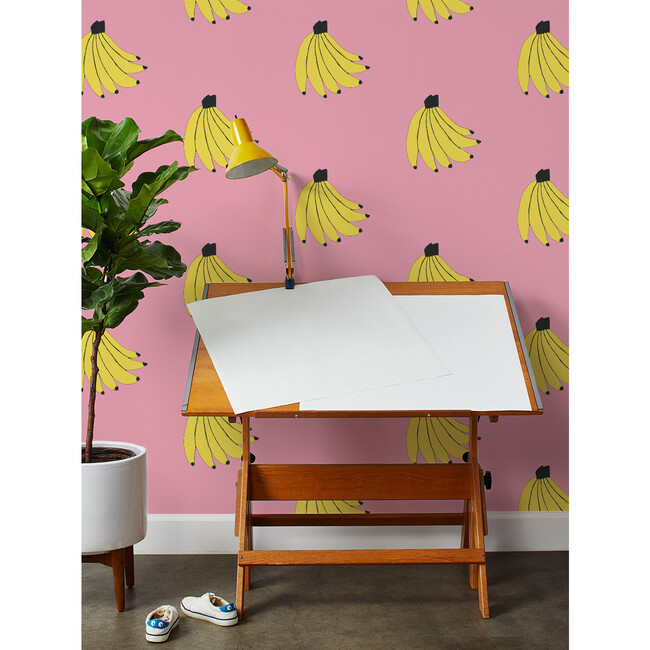 Tea Collection Bananas Traditional Wallpaper, Bubblegum