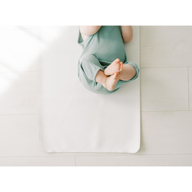 Vegan Leather Changing Pad, White - Playmats - 3