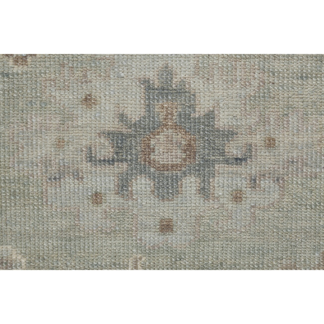 Lidia Rug, Mantis
