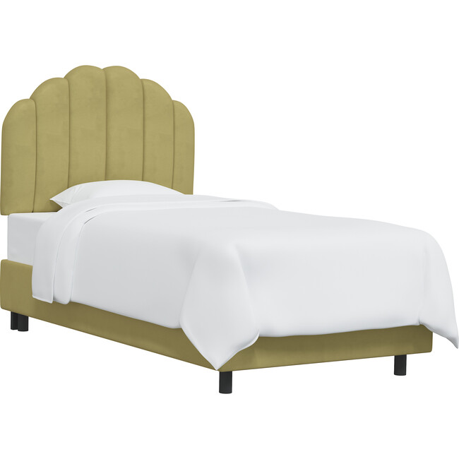 Scalloped Bed, Velvet Dijon