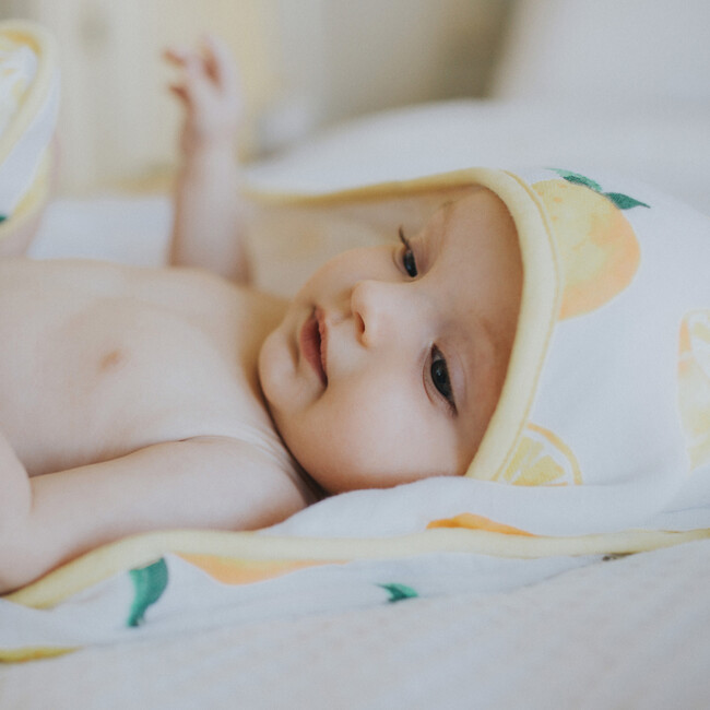 Infant Hooded Towel & Washcloth Set, Lemon