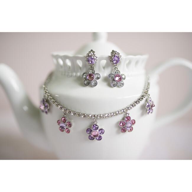 Great Pretenders The Audrey, 5pc Necklace, 2 Rings, and Clip On Earrings Set - Costumes - 4