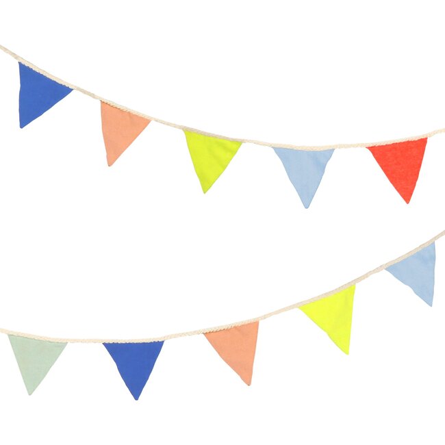 Multicolor Knitted Flag Bunting