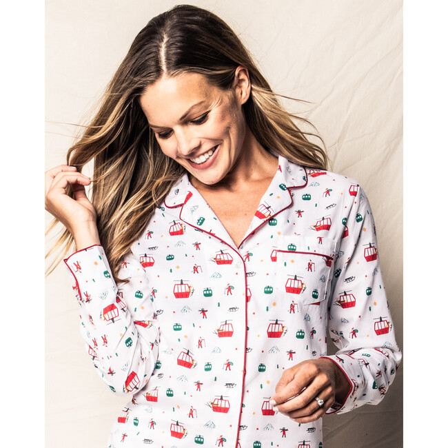 Women's Holiday At The Chalet Pajama Set, Multicolor