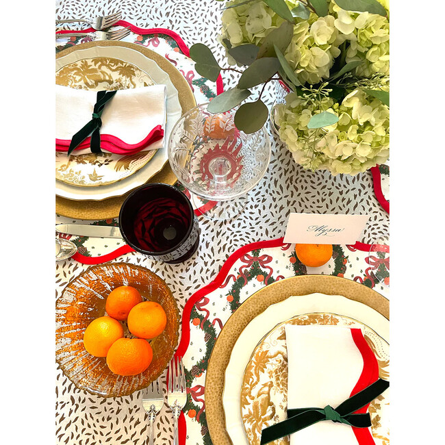 Round Scalloped Placemats - Holiday Wreath, Rosebud - Tabletop - 2