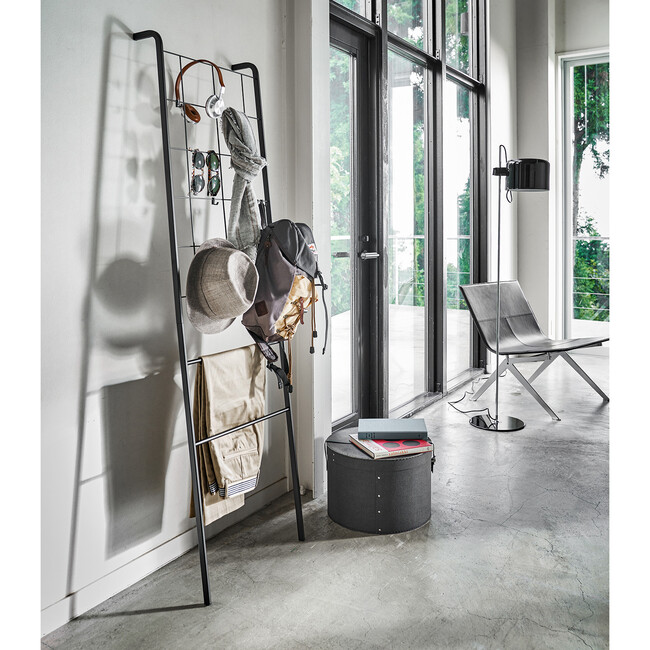 Grid-Panel Leaning Ladder, Black - Storage - 2