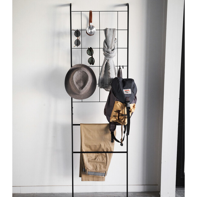 Grid-Panel Leaning Ladder, Black - Storage - 3