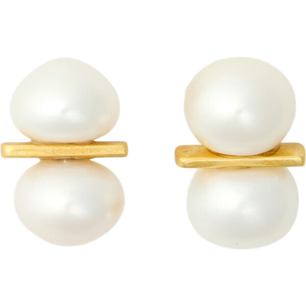 【Brinker + Eliza】Mallow Studs ピアス 淡水パール Women's Mallow Studs - Brinker & Eliza Jewelry | Maisonette