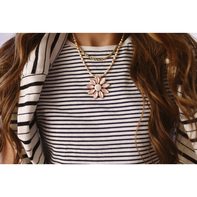 Women's Lillian Pink Pearl Necklace - Necklaces - 3