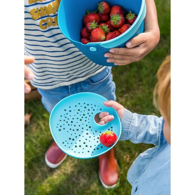 BUCKI, CHERRY - Water Toys - 2