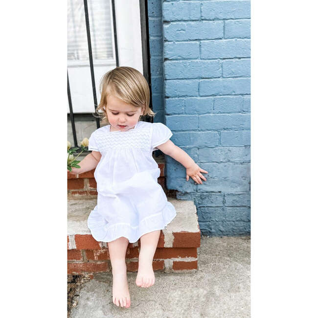 Amelia Smocked Short Sleeve Dress, White And Blue - Dresses - 2
