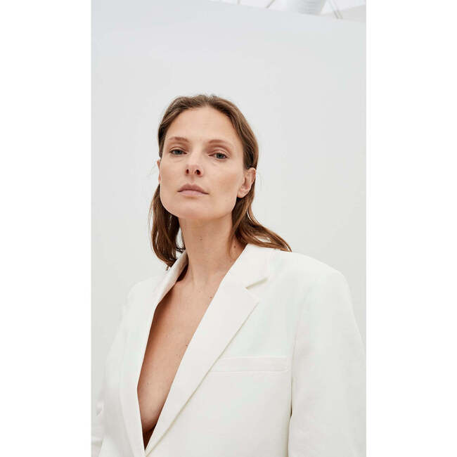 Women's Capri Lapel Collar Flap Pockets 2-Button Jacket, White - Shorts - 2