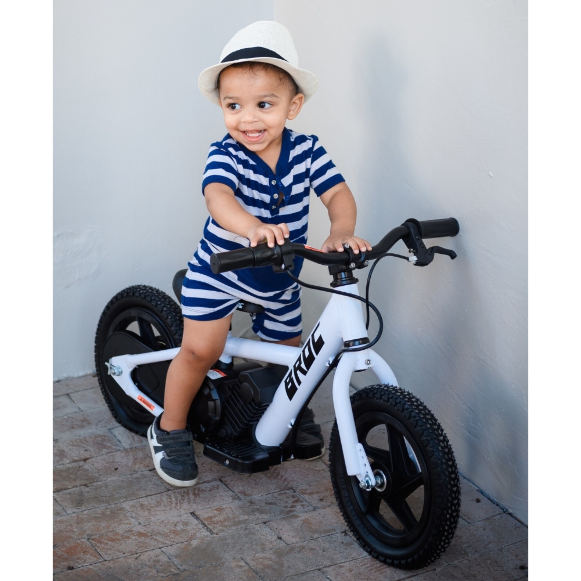 Neiman Marcus Kid's Broc USA D-12 Batter-Powered Bike