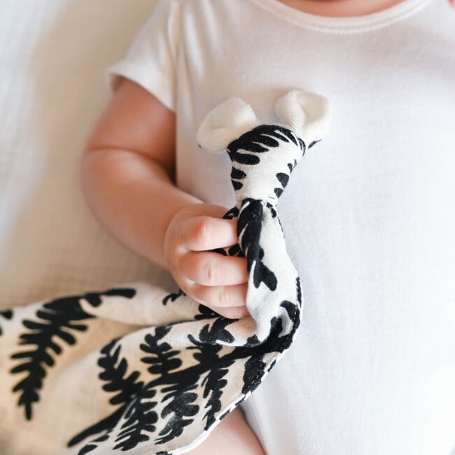 Fern Print Double Lay Knotted Muslin Lovey, Black And White - Other Accessories - 2